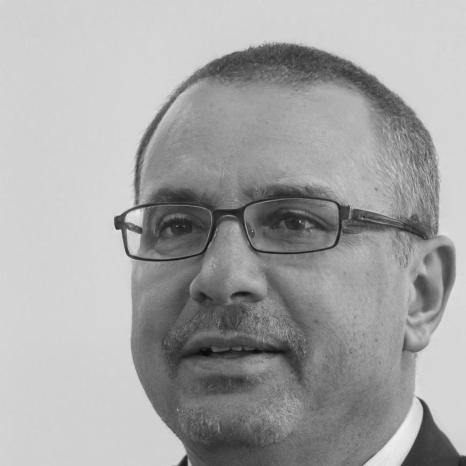 Instructor de finanzas corporativas